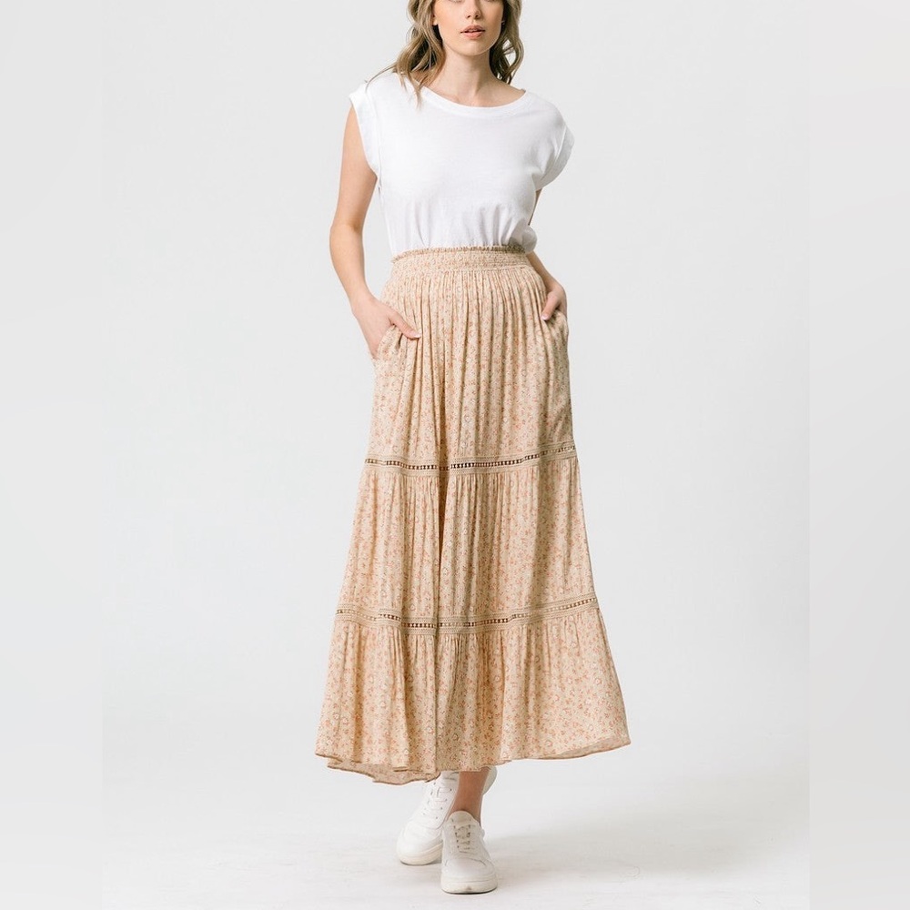 Beautiful flower gauze tiered skirt in Taupe color
